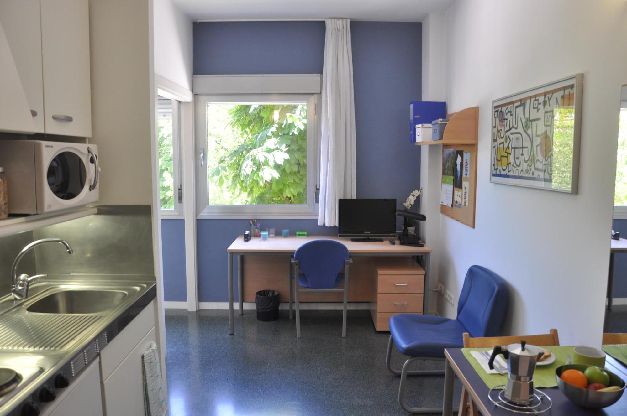 Apartamento Residencia Tomás Alfaro Fournier Vitoria Exterior foto